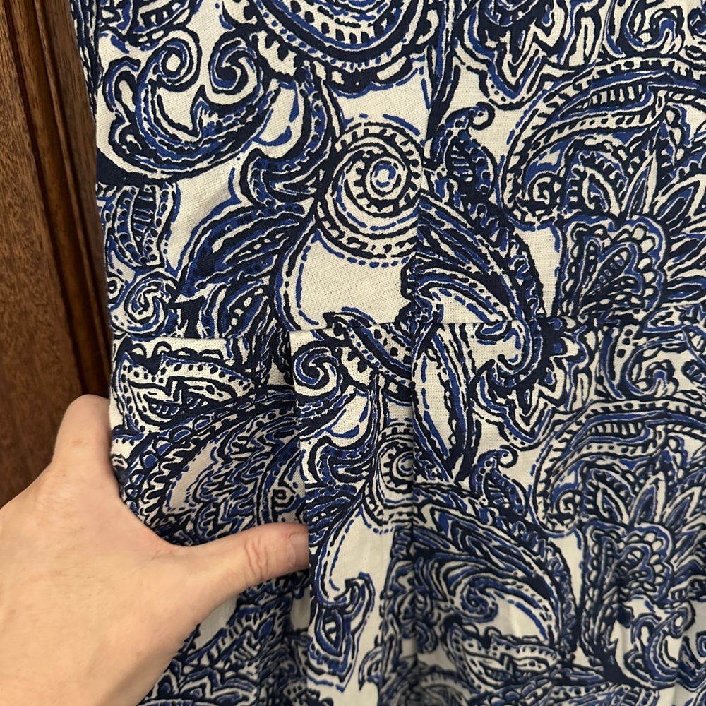 Anne Klein 16 sleeveless Elegant Blue and White Paisley Dress with wrap belt - Picture 8 of 9